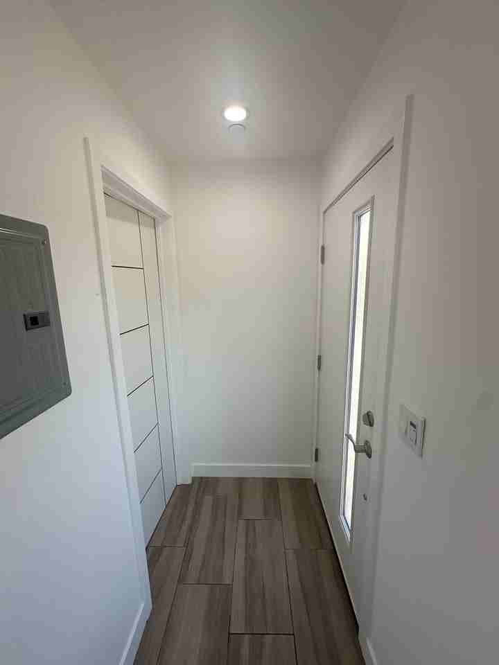 16561 Vine Ter #16561 - Photo 5 of 32