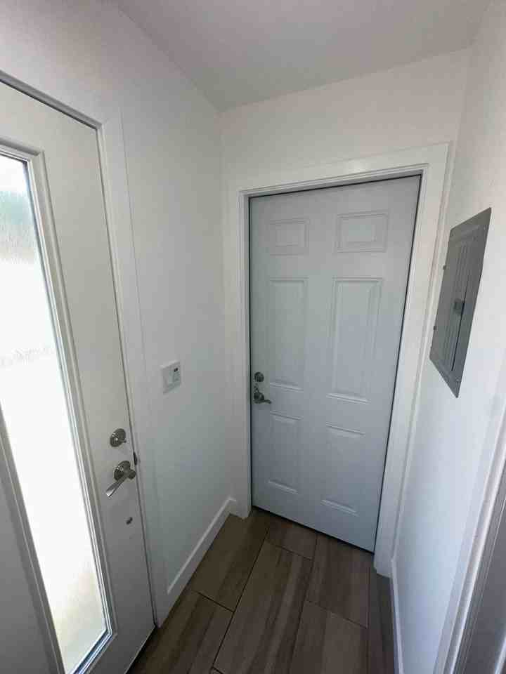 16561 Vine Ter #16561 - Photo 6 of 32