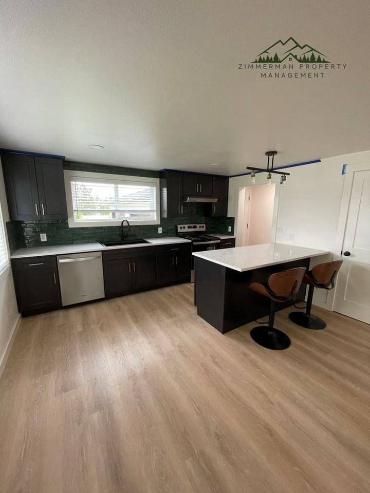 287 E 3rd St - Photo 2 of 13