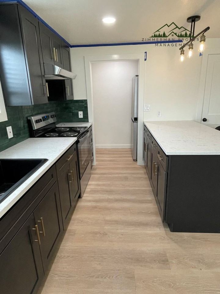 287 E 3rd St - Photo 3 of 13