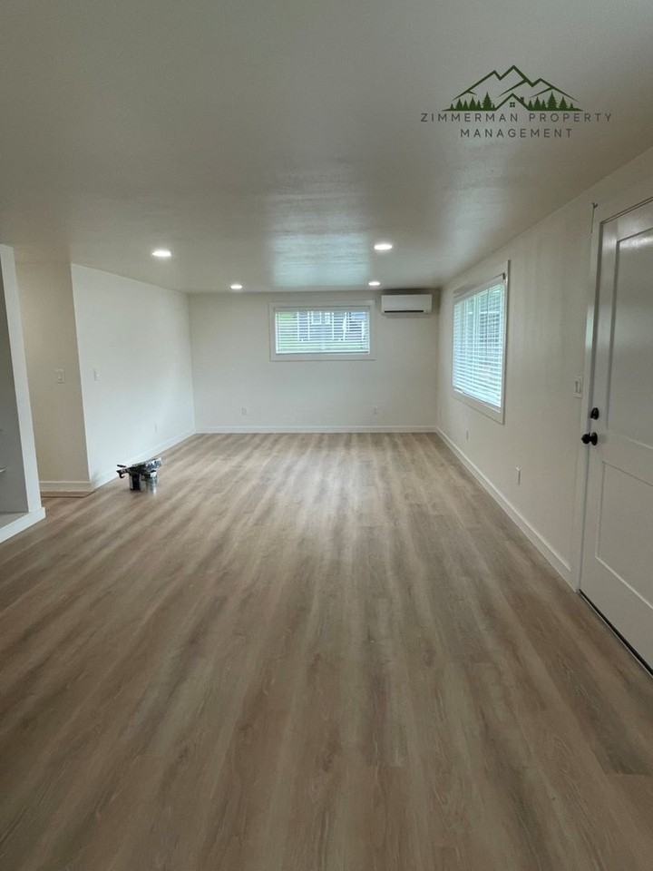 287 E 3rd St - Photo 5 of 13