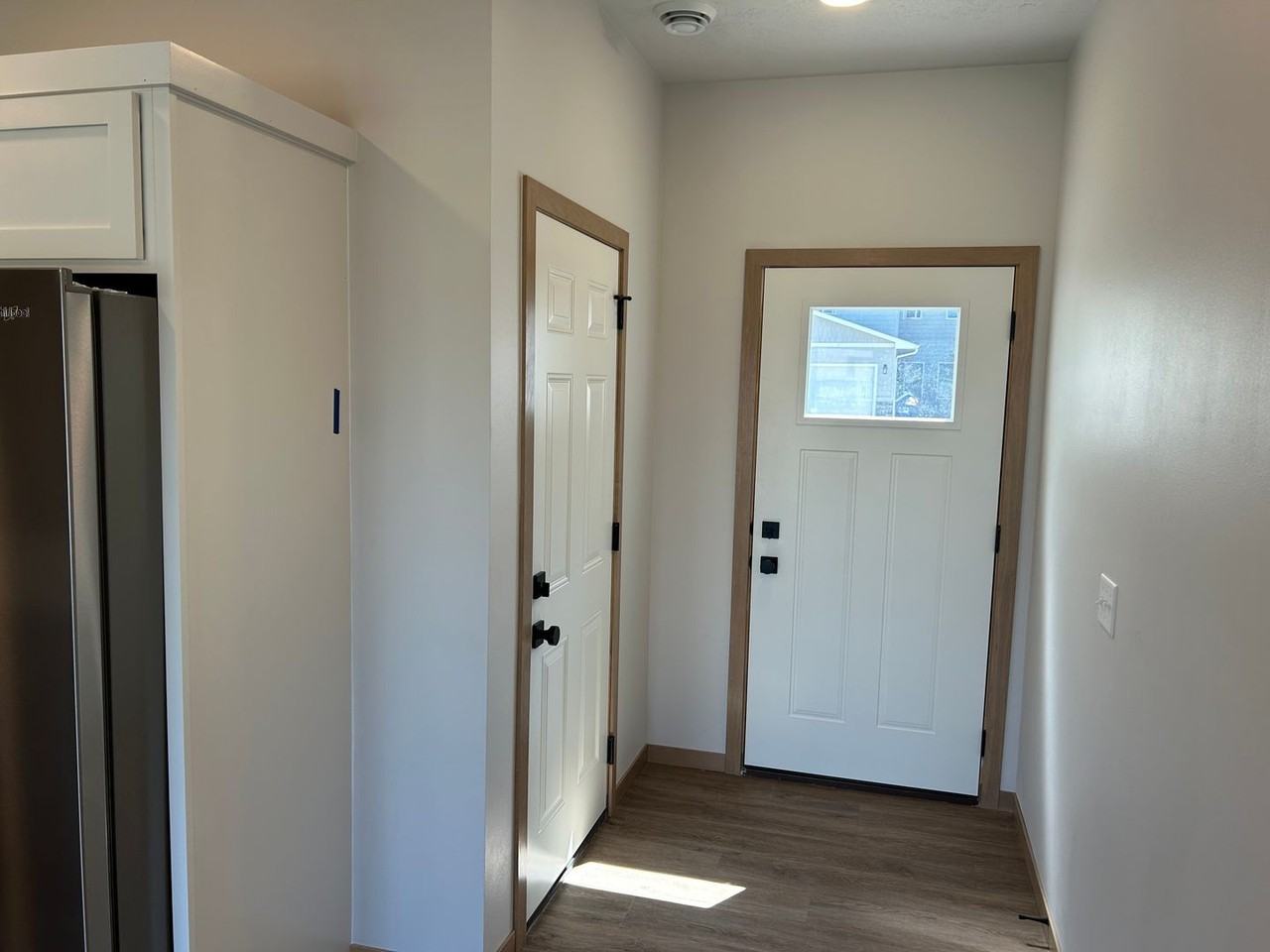 6103 South Alki Place - Photo 3 of 32