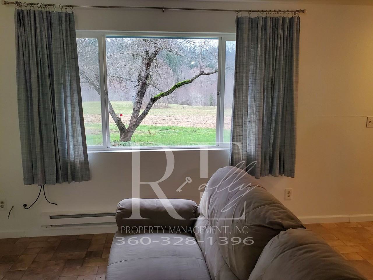 22022 Big Valley Rd Ne - Photo 5 of 19