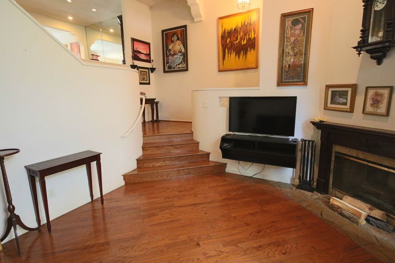 7130 Calabria Ct #D - Photo 3 of 27