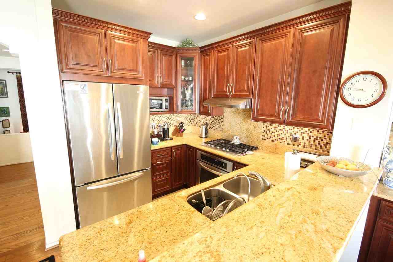 7130 Calabria Ct #D - Photo 4 of 27