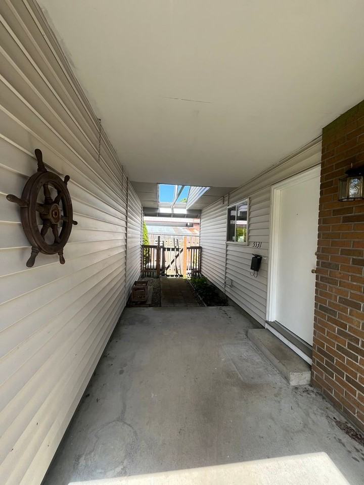 5531 Sw Lombard Ave - Photo 2 of 25