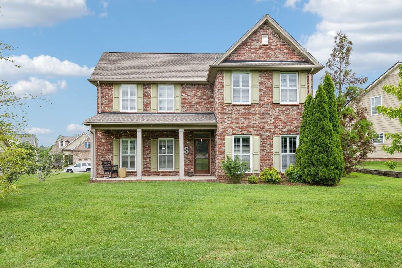 231 Dobson Branch Ct - Photo 2 of 50