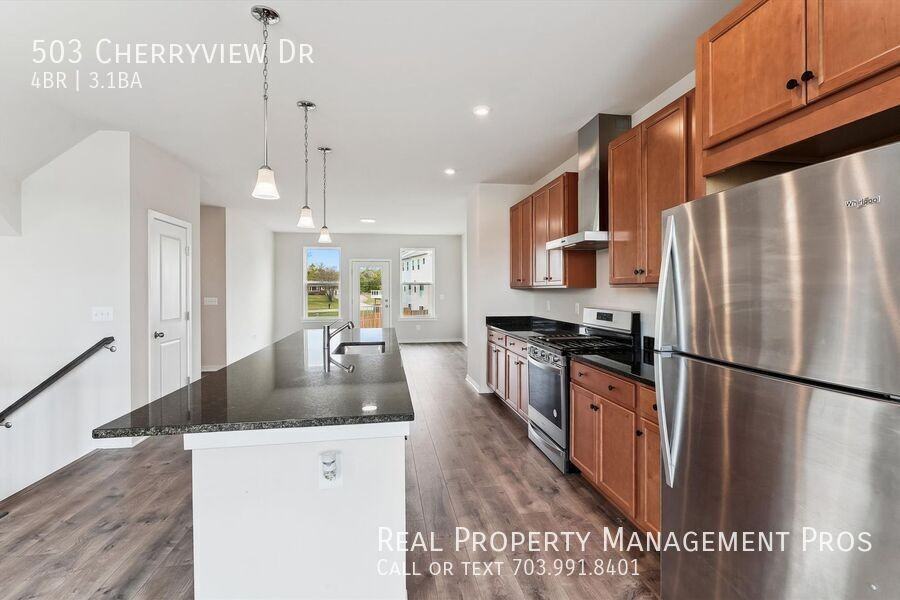 503 Cherryview Dr - Photo 3 of 20