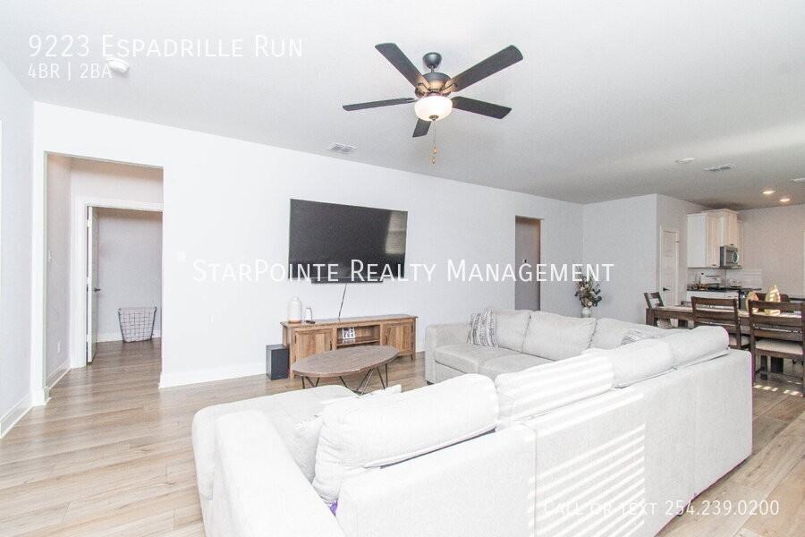 9223 Espadrille Run - Photo 3 of 24