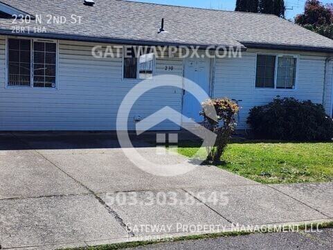 230 N 2nd St - Photo 3 of 33