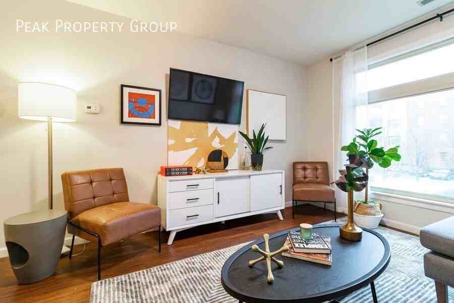 240 Chittenden Ave - Photo 7 of 38