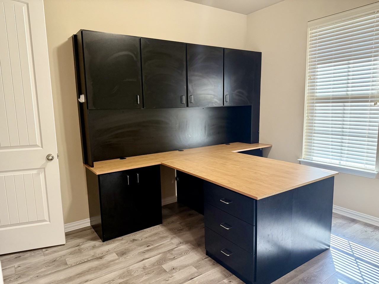 288 Benwick Dr #NA - Photo 3 of 23