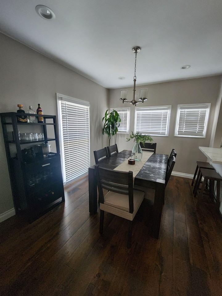 406 E Buckthorn St #NA - Photo 4 of 22