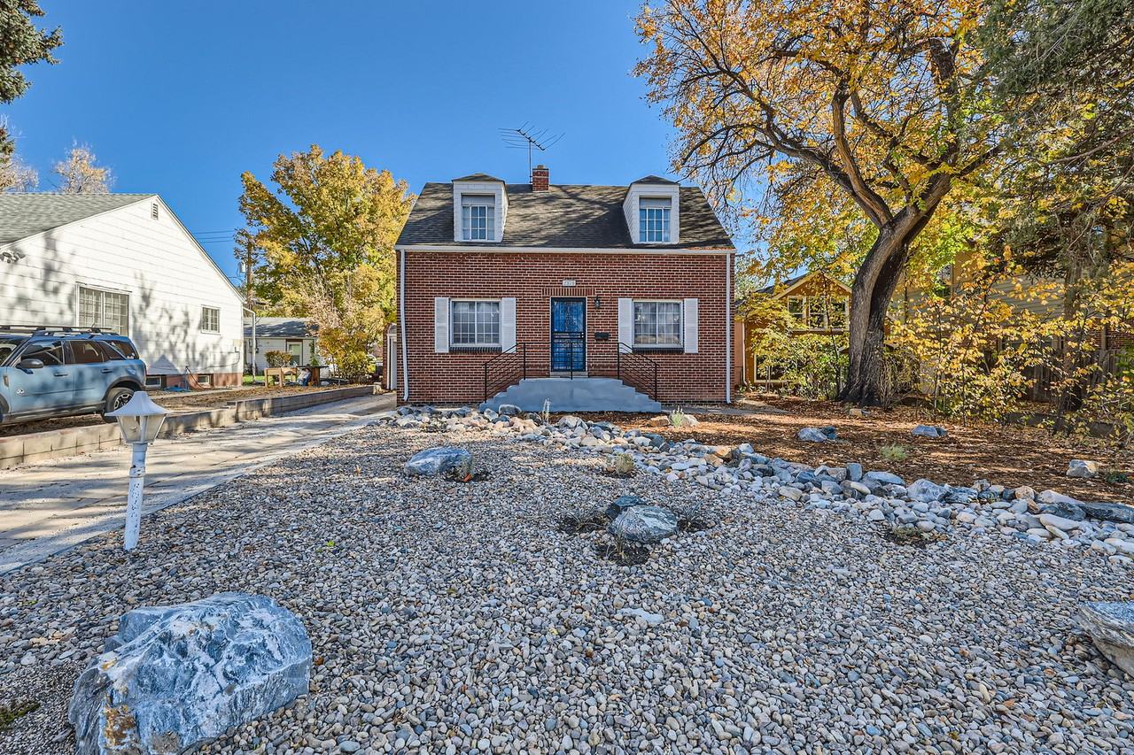 2370 S Race St #NA - Photo 4 of 30