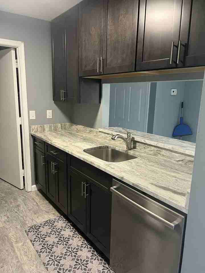 63 Sussex Pl #63 - Photo 3 of 17