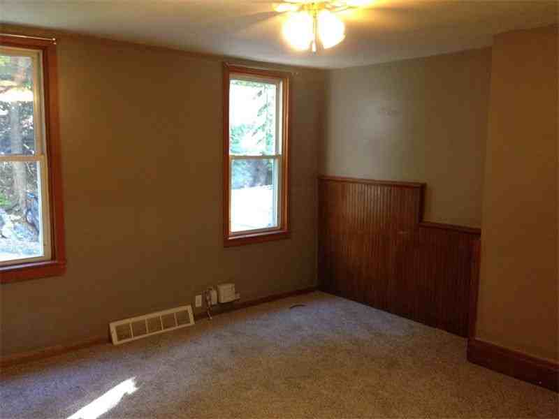 1947 Pittview Ave - Photo 3 of 13