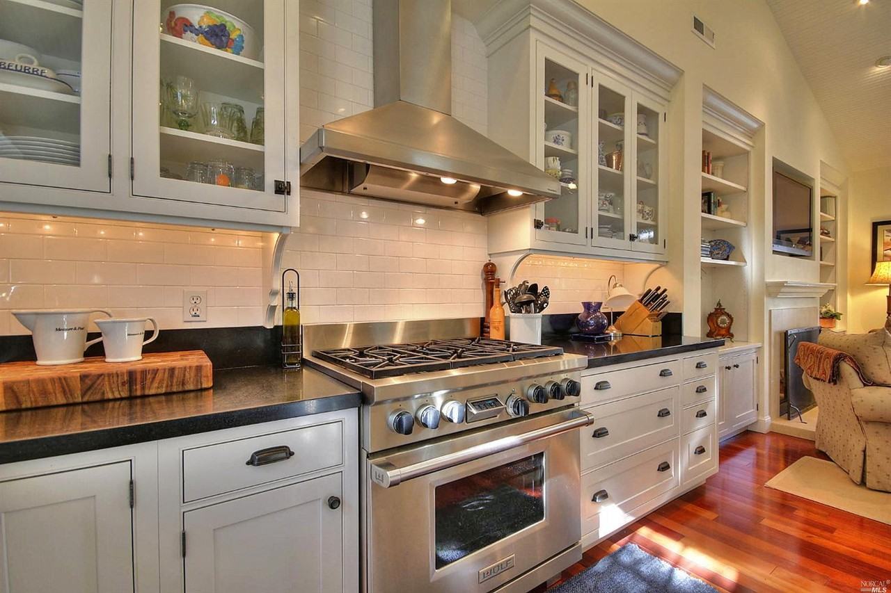 24 Somerset Ln - Photo 3 of 25