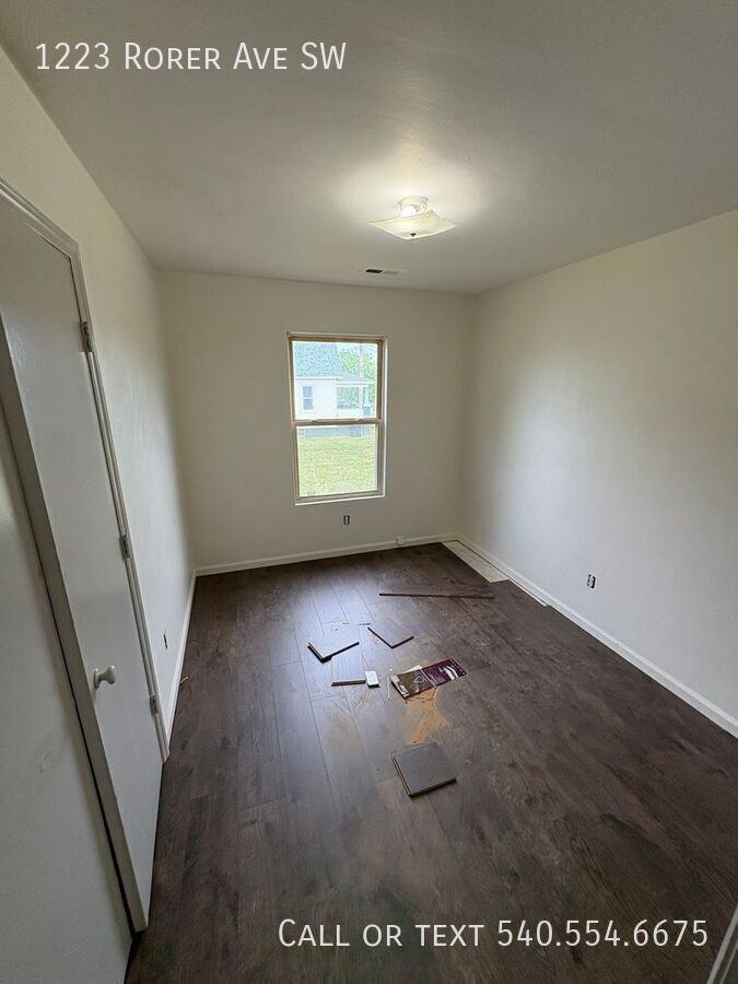 1223 Rorer Ave Sw - Photo 3 of 9