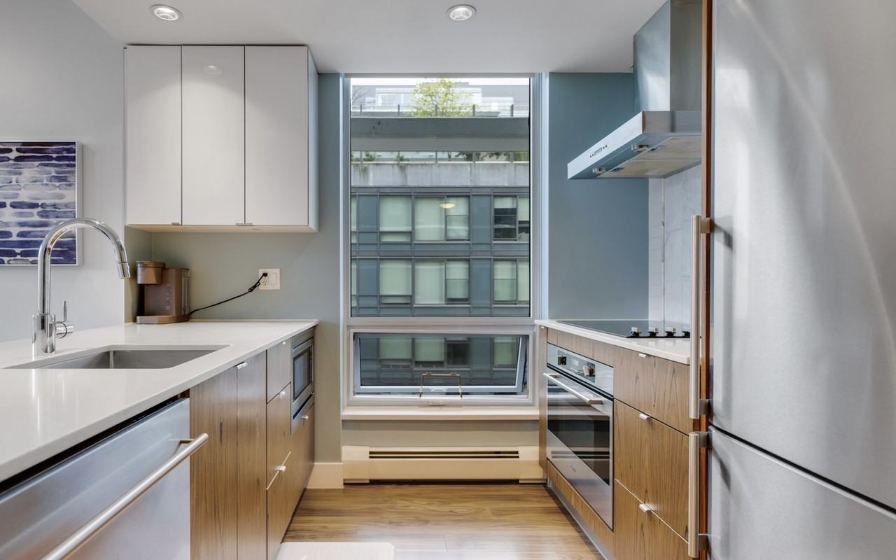 159 W 2nd Ave - Photo 2 of 10
