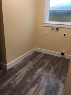 22611 Hilltop Ave - Photo 3 of 15