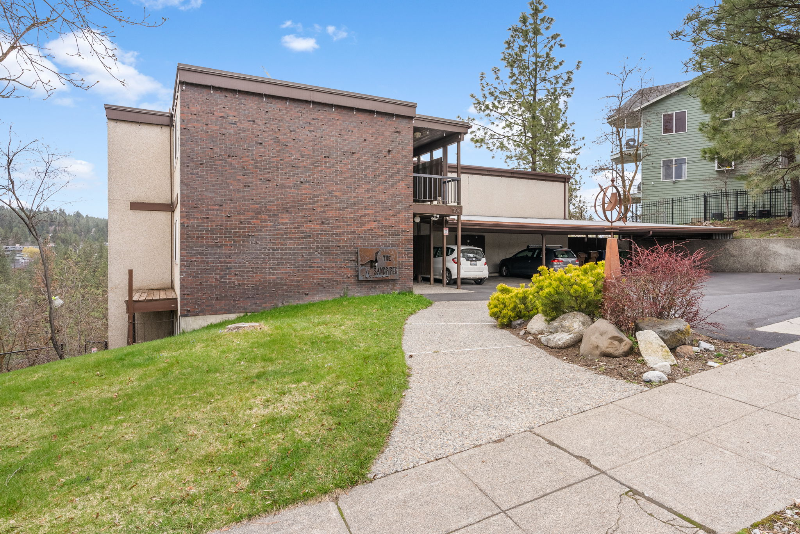 504 S Coeur Dalene St #5 - Photo 2 of 21