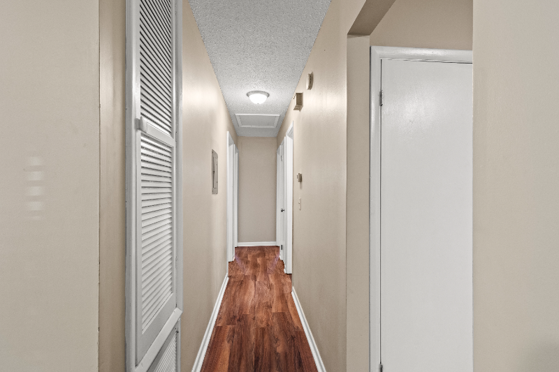 124 Briarwood Dr - Photo 7 of 16