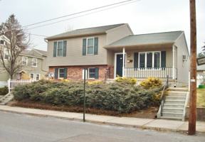 featured image of 950 Vine St