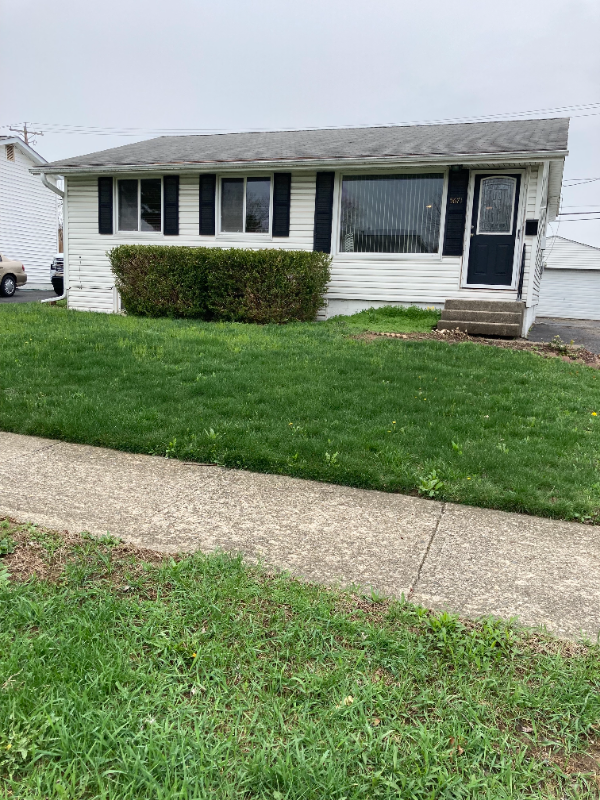 5671 Brookfield Sq W - Photo 2 of 10