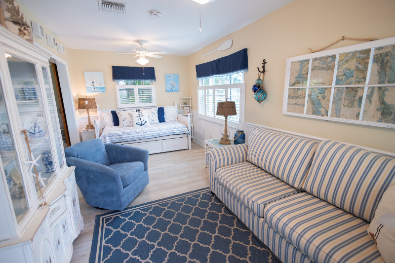 2905 Avenue C - Photo 3 of 20