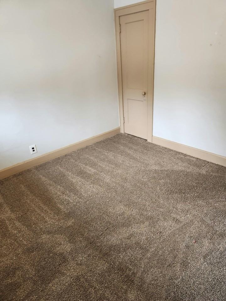 808 Central Ct - Photo 2 of 8