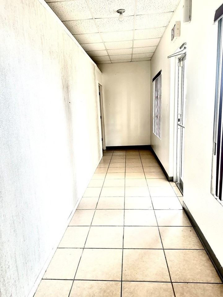 N Veterans Blvd - Photo 3 of 10