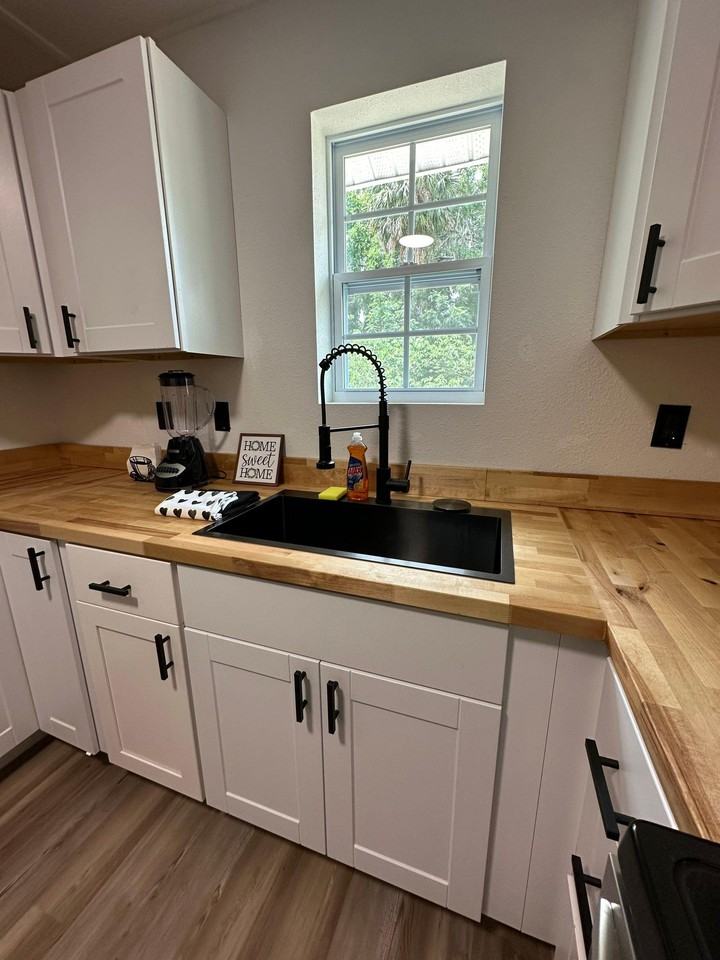 Southwest 2nd Street - Photo 2 of 8