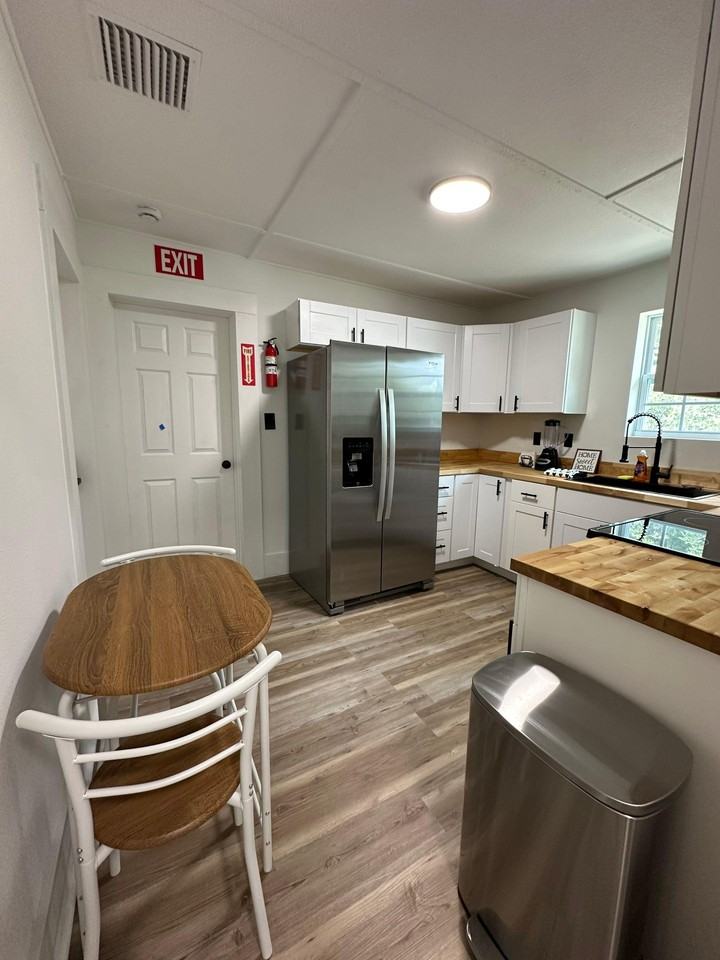 Southwest 2nd Street - Photo 4 of 8