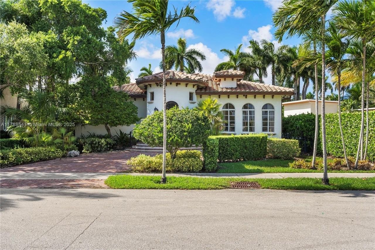 1223 Jackson Street - Photo 6 of 50