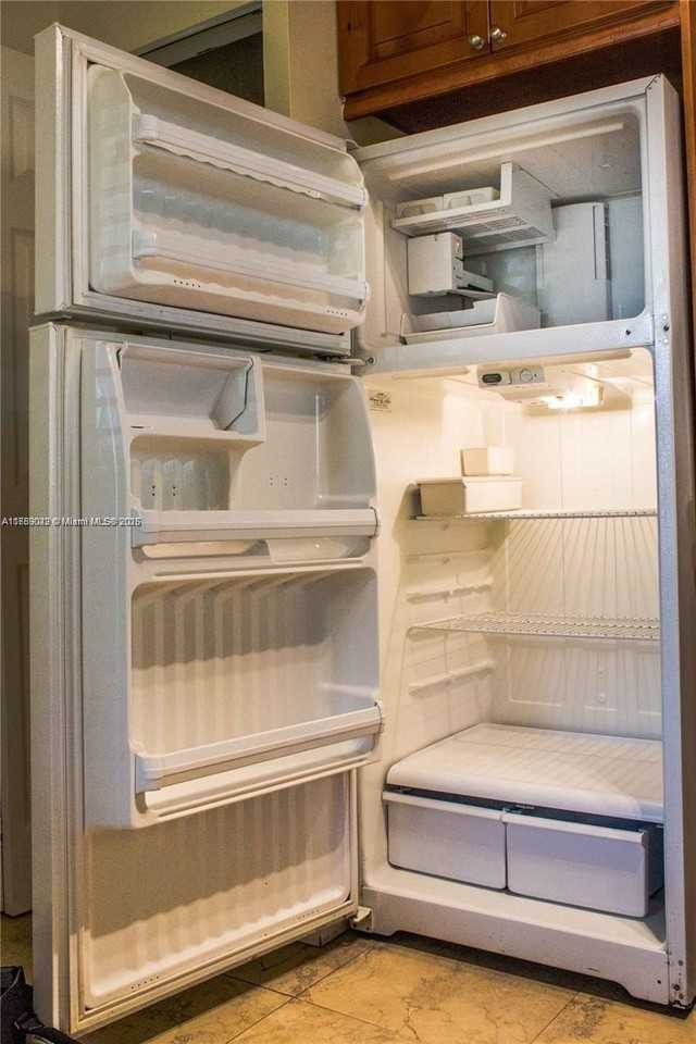 1155 Coral Club Drive #1155 - Photo 4 of 37