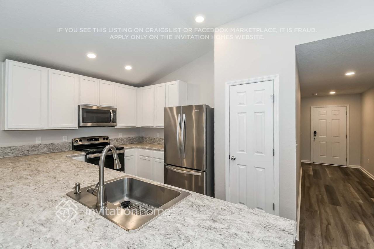 12893 Chandlers Crossing Ln - Photo 5 of 15