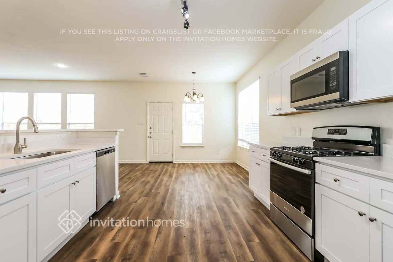29622 Legends Bluff Dr - Photo 7 of 18