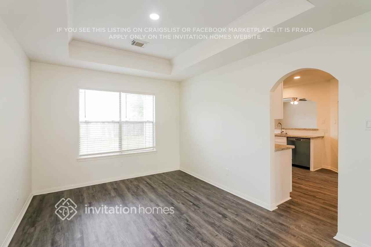 23043 North Waterlilly Drive - Photo 6 of 17