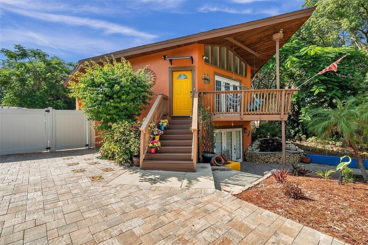 1261 12th Ct Sw - Photo 2 of 50