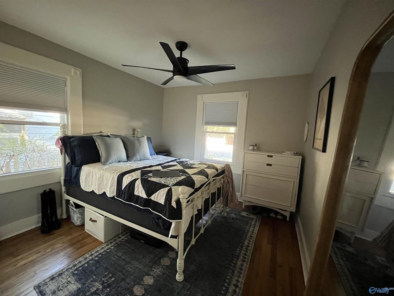 2024 Summer St Sw - Photo 3 of 10