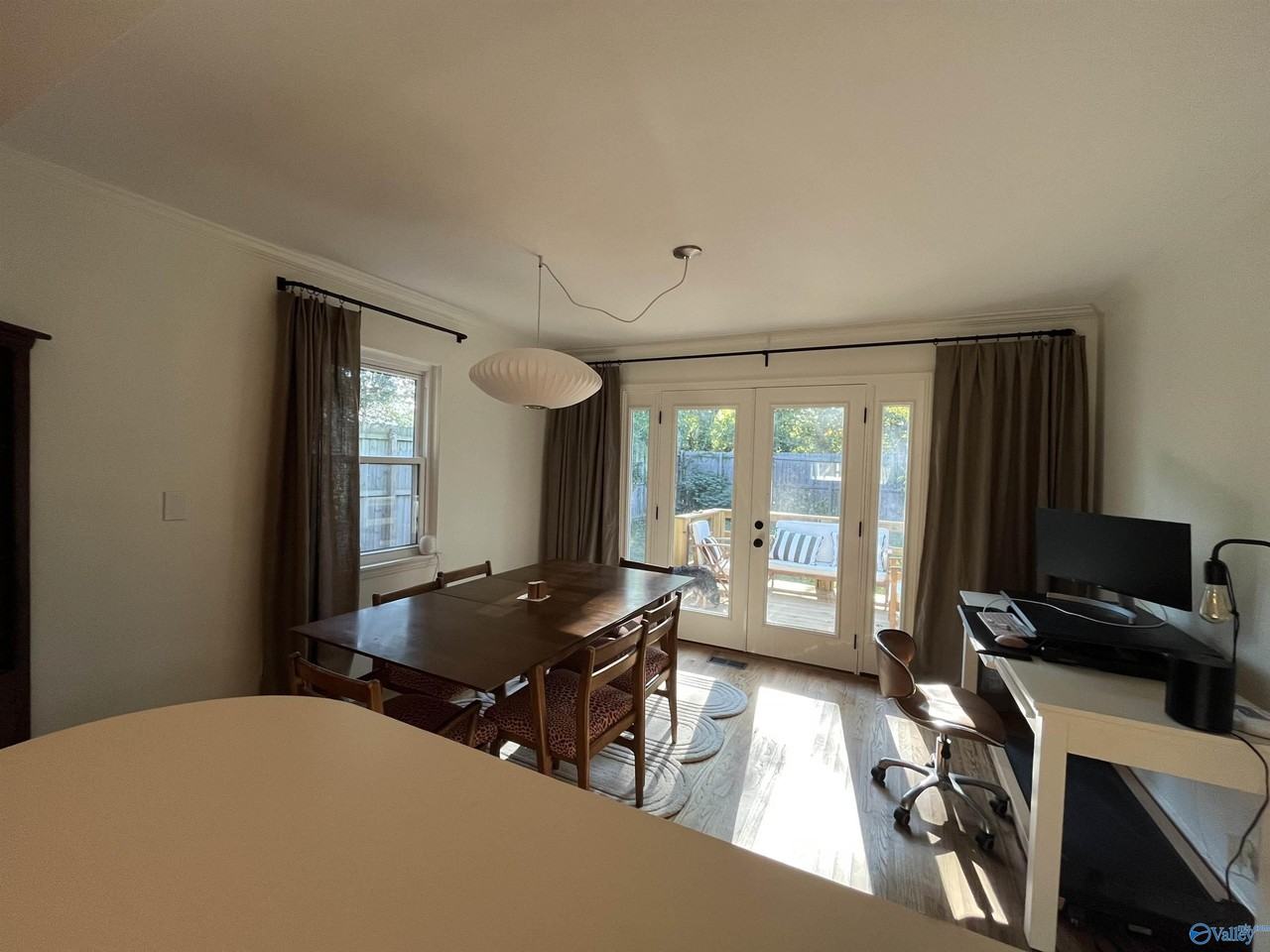 2024 Summer St Sw - Photo 4 of 10