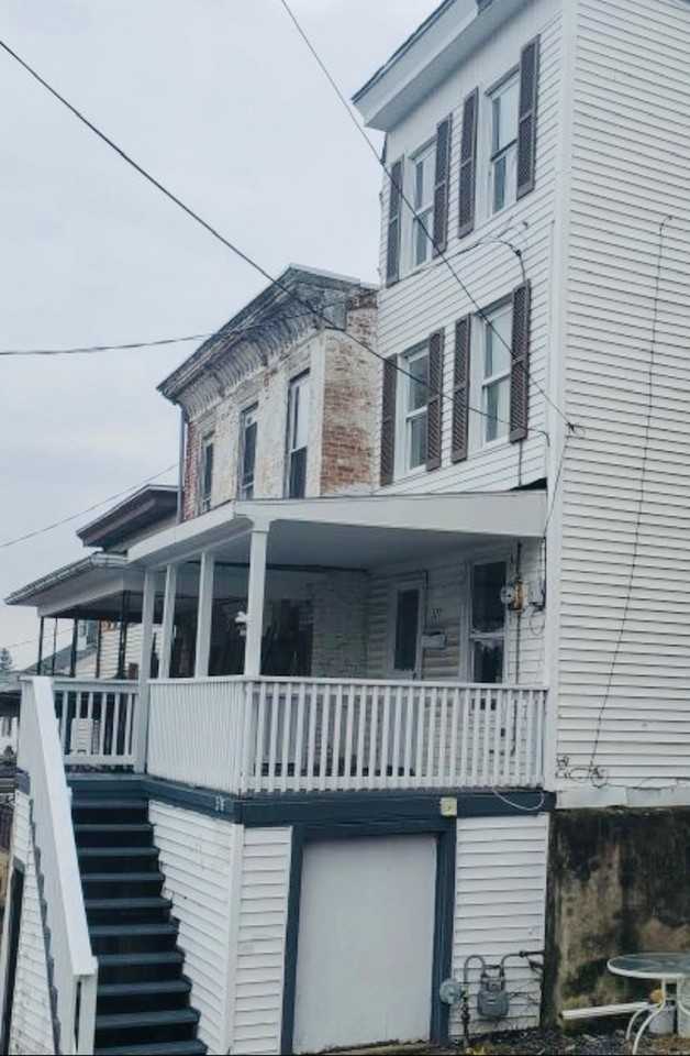 315 Schuylkill Avenue - Photo 3 of 32