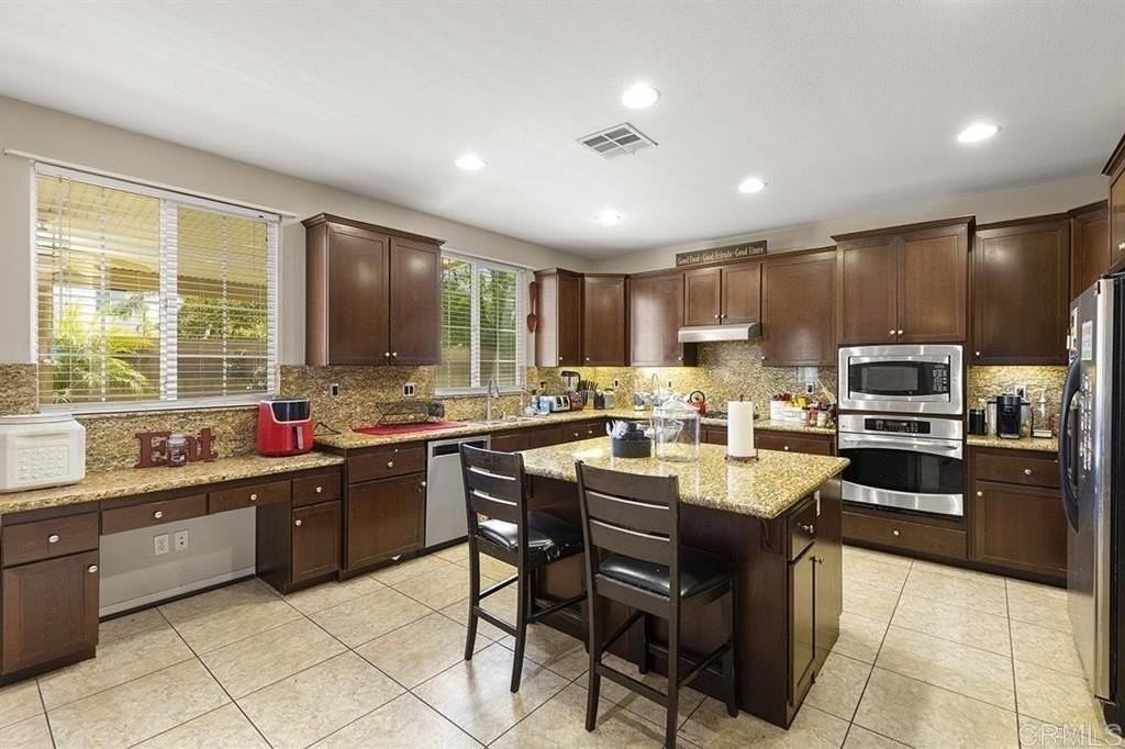 31539 Meadow Ln - Photo 5 of 10