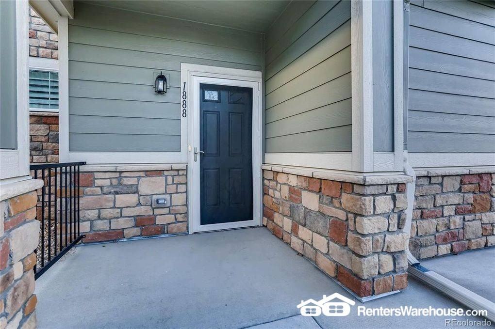 1888 S Buchanan Cir - Photo 2 of 29