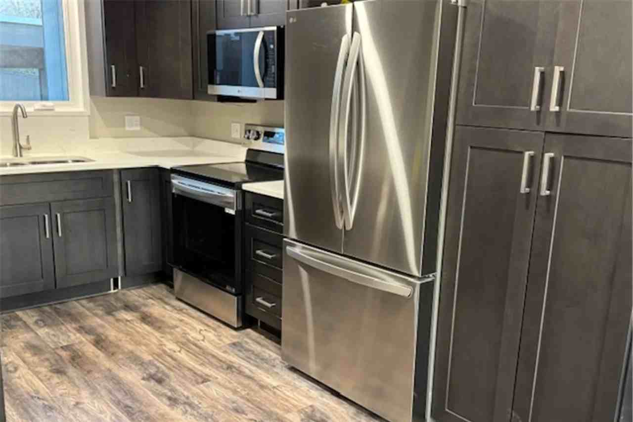 1633 S 1300 E - Photo 3 of 31