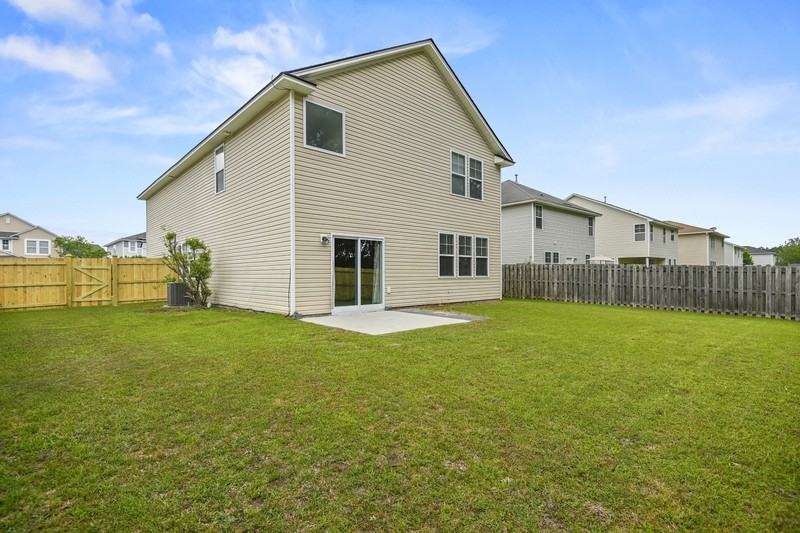 363 Sanctuary Park Dr - Photo 4 of 42
