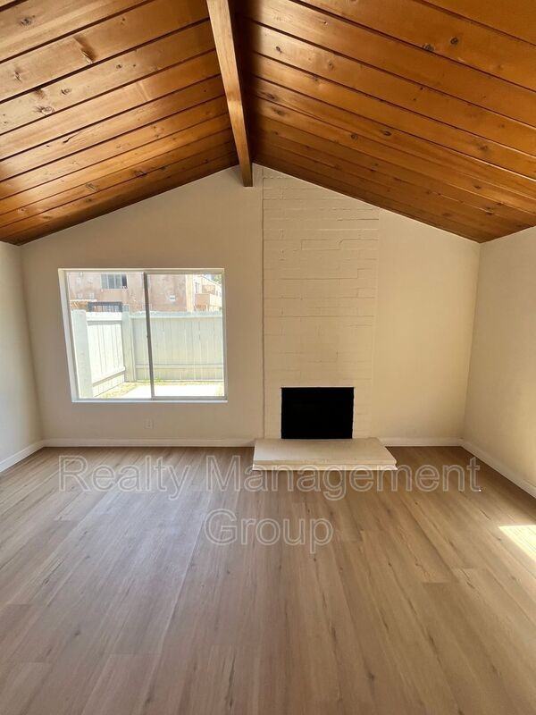 4283 51st St - Photo 2 of 14