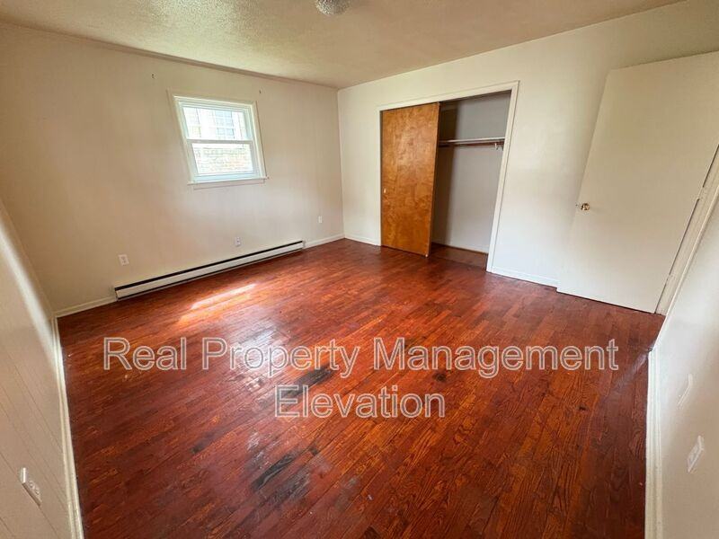 1114 Allen Dr - Photo 7 of 10