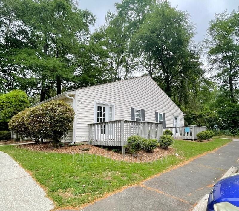 155 Bowen St #3 - Photo 2 of 13