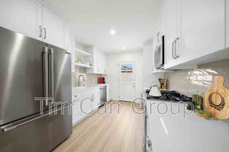 1801 Clay St - Photo 3 of 18